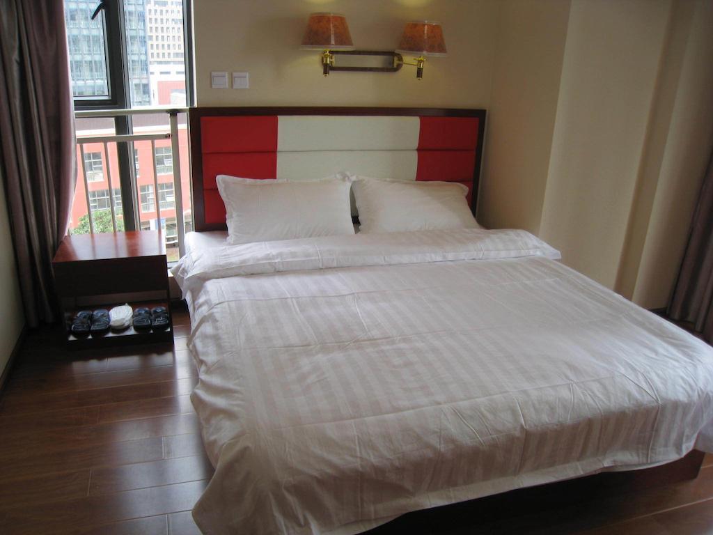 Chun Tian Hui Gu Holiday Hotel Kunming Rum bild